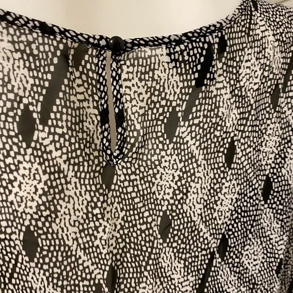 I.N. Studio Ombre Blouse Women SZ L White/Grey/Purple - Picture 8 of 10